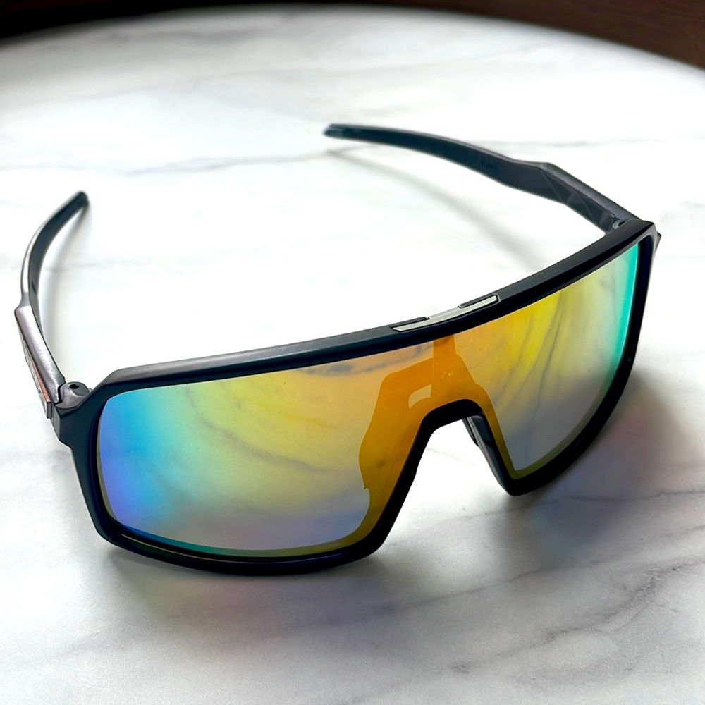 Polarized sunglasses